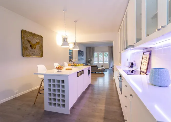 Francisco Terrace * Ponta Delgada